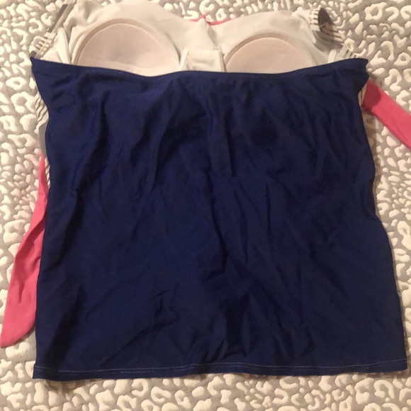Gently used lime ricki tankini XXL - Picture 2 of 3